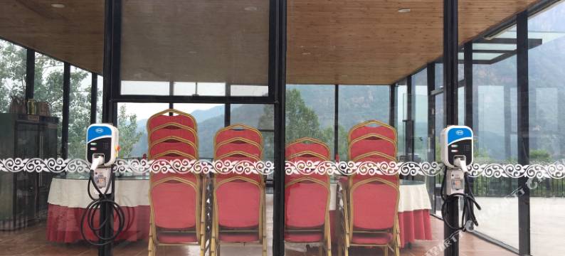 万仙山郑州sunny假日酒店图片