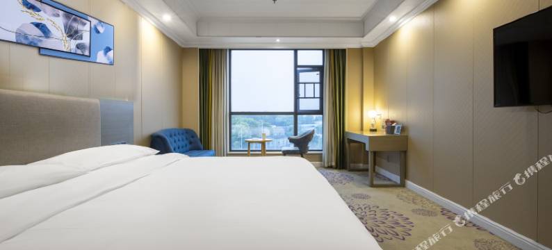 长沙绿草地精品酒店(钢材大市场中信广场地铁站店)图片