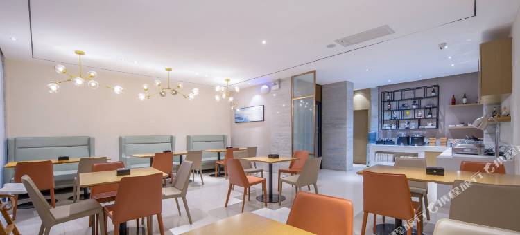 城市便捷酒店(贺州市政广场缤纷环球城店)图片