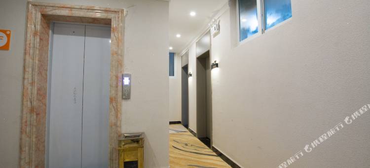 悦思特酒店(新县火车站店)图片