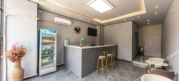 欢奕轻旅酒店(天津财经大学店)图片