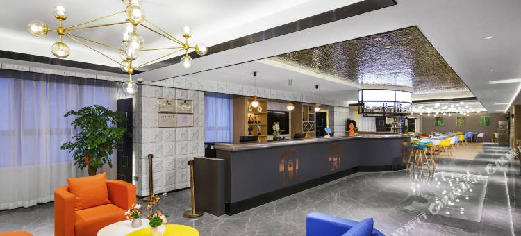 康铂酒店(长沙经济开发区松雅湖地铁站店)图片