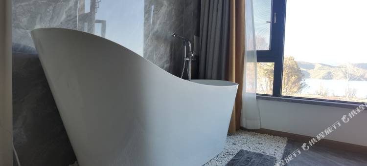 泸沽湖津云轻奢客栈图片