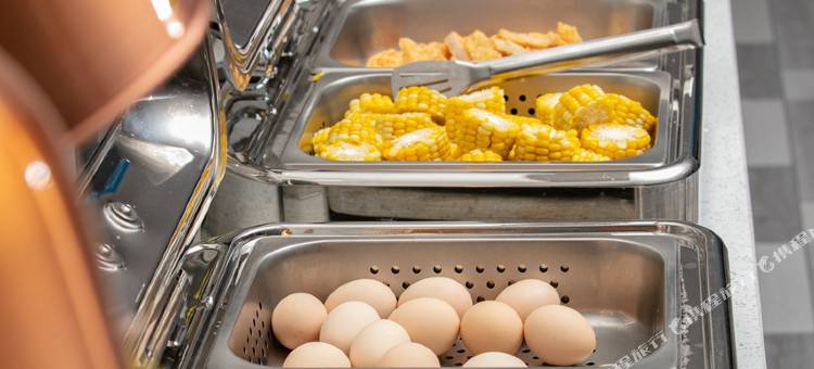 临沧瑞尚悦景大酒店(沃尔玛广场玉龙湖公园店)图片