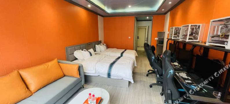 左贡玖一捌电竞影视主题酒店图片