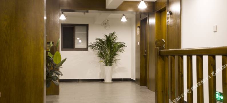 月忆楼民宿(西江千户苗寨店)图片