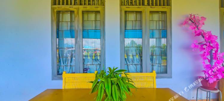 Hotel O 菲拉德尔菲亚餐厅及住宿靠近莫拉亚堡(Hotel O Filadelfia Resto & Penginapan Near Benteng Moraya)图片