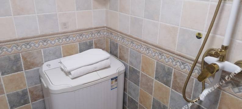 岚栖服务公寓(万达店)图片