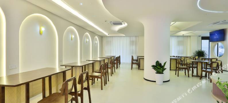 初心启程酒店(上海国际旅游度假区店)图片