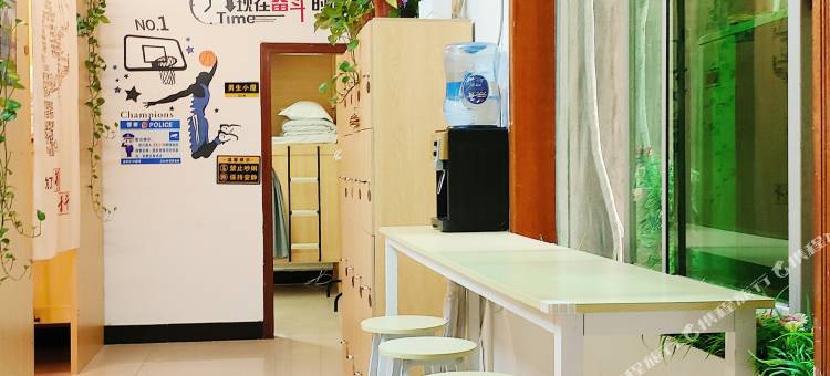 鑫怡青旅(西安钟楼店)图片