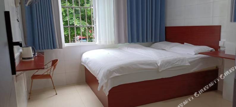 宜宾慢悠幽小舍(冠英古街店)图片