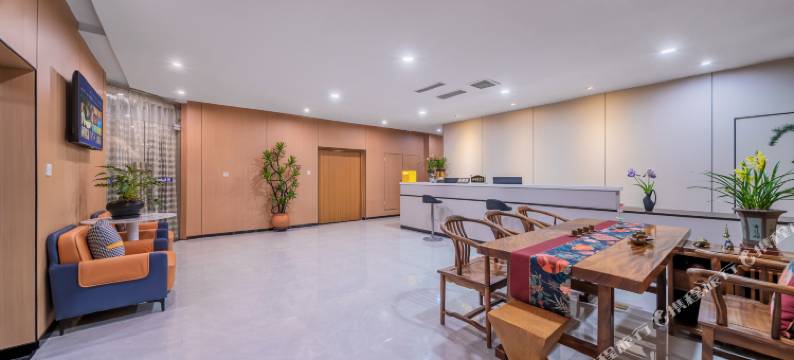 慧选酒店(重庆汽博中心金童路轻轨站店)图片