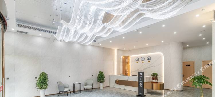 季枫国际酒店(南部县店)图片