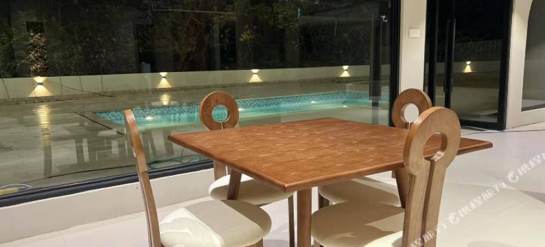 隐溪山涧民宿(二十元背景风景区店)图片