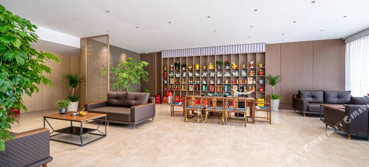 艺龙瑞云酒店(郑州南三环投控智慧物流产业园区店)图片