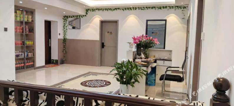 云上时光民宿(昆明长水机场店)图片