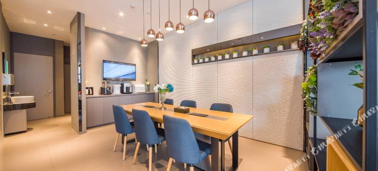 如家商旅酒店(乐山高铁站世豪广场店)图片