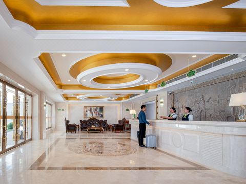 Vienna Hotel (Shenzhen Pingshan High-Speed Railway Station Pingshan Bonded Zone North Gate) Hotel Overview