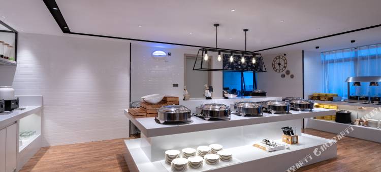 宜尚酒店(苏州盛泽东方纺织城天虹商场店)图片