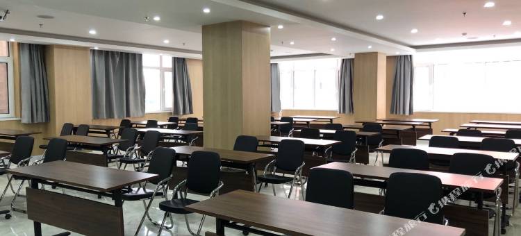 宜必思酒店(沈阳中街故宫店)图片
