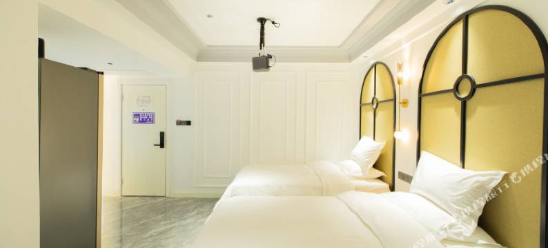 洛阳爱上电竞酒店(大卫城解放路地铁站店)图片