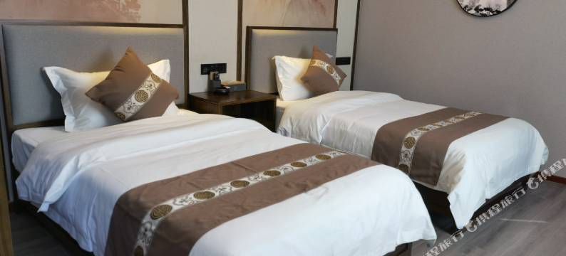 西和漾水之滨酒店图片