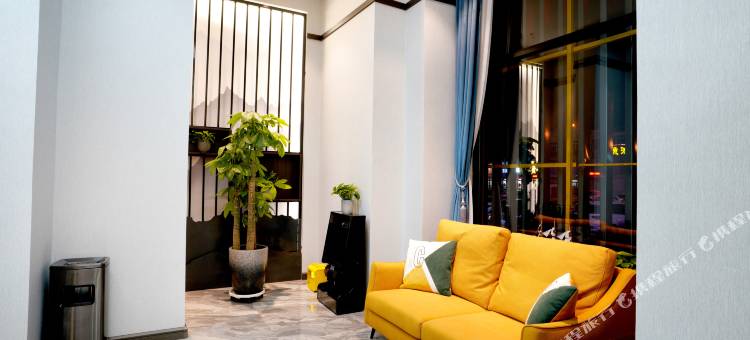 新宾嘉隆精品酒店图片