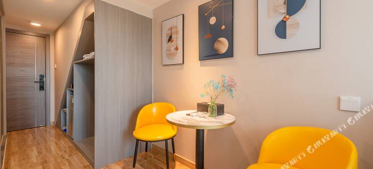 亚特兰公寓(佛罗伦萨小镇店)图片