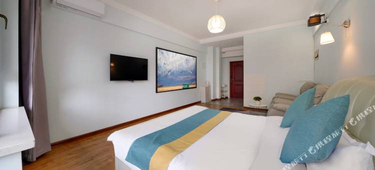 悦冠影音公寓(哈尔滨哈西高铁站万达广场店)图片