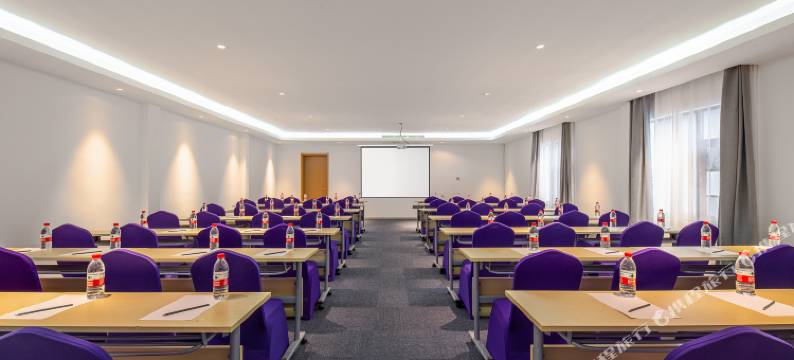 欧曼·地中海酒店(贵阳高铁东站店)图片