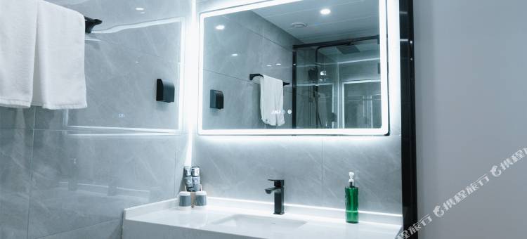 白玉兰酒店(黄石北站店)图片