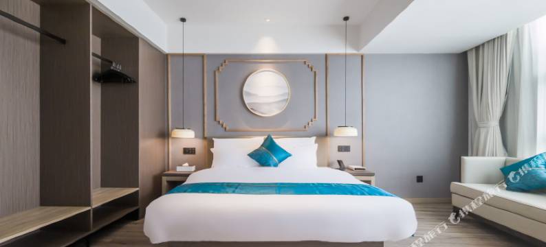 云上四季尚品(昆明万宏国际穿金路地铁站店)图片