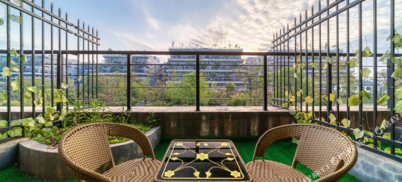 回禾梦巢酒店(龙游城北开发区店)图片