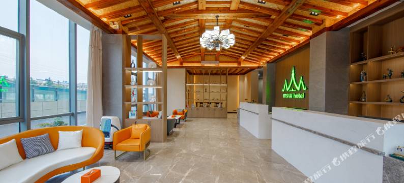 猫山屋轻居酒店(句容三泰广场店)图片