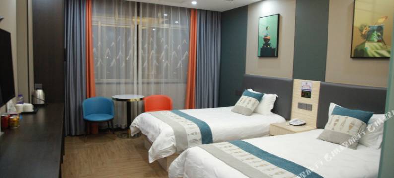 金华柏豪电竞酒店图片