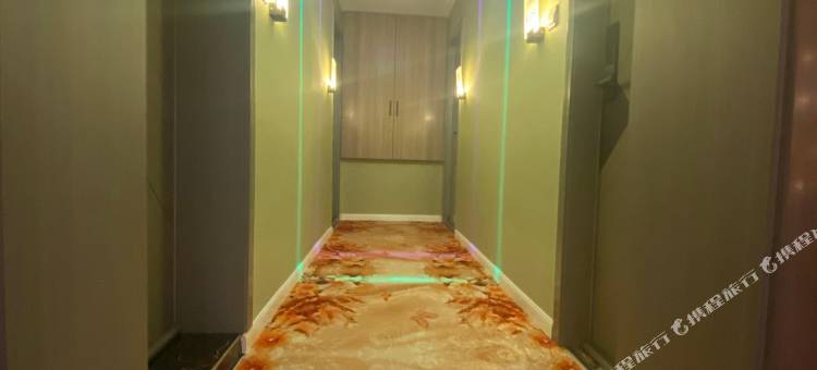 77主题电竞酒店(湖北工程学院店)图片