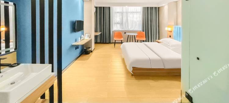 如家睿柏·云酒店(钦州湾广场店)图片