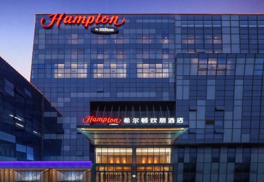 济宁高新希尔顿欢朋酒店外景图