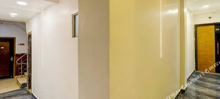 Staybook酒店贾伊巴拉吉新德里火车站(Staybook Hotel Jai Balaji New Delhi Railway Station)图片