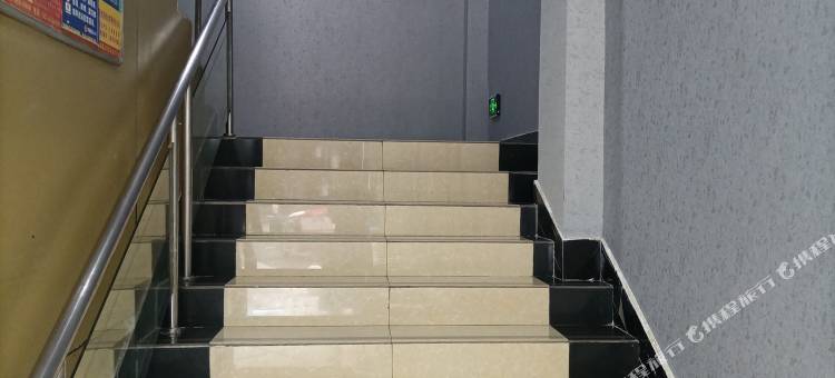 渝湖酒店(重庆江北国际机场渝北广场地铁站店)图片