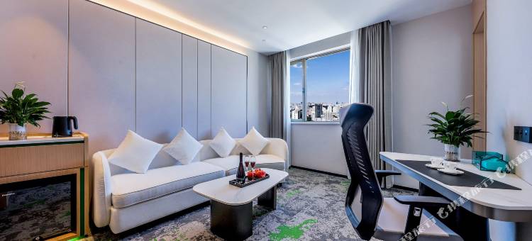 乌鲁木齐恒裕国际酒店(德汇万达广场长江路店)图片