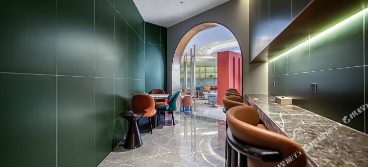 皮皮酒店(郴州友阿广场郴州站店)图片