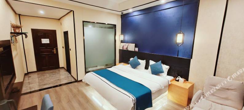 腾冲荭森酒店(财富中心店)图片