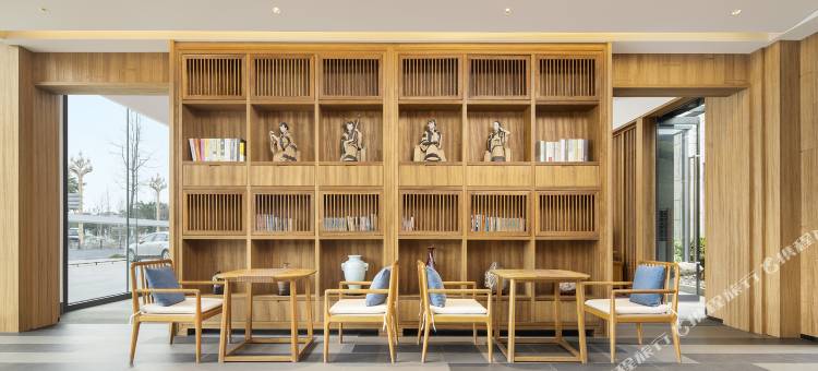 美豪怡致酒店(峨眉山高铁站大佛禅院景区店)图片