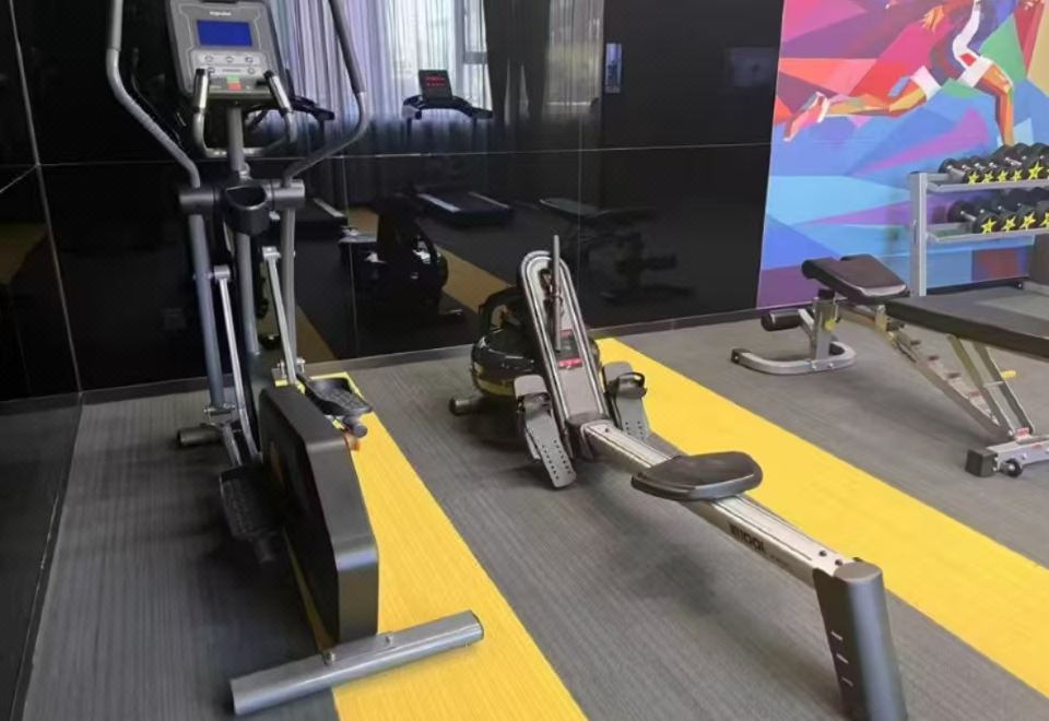 12+huayuan hotel Hotel Overview