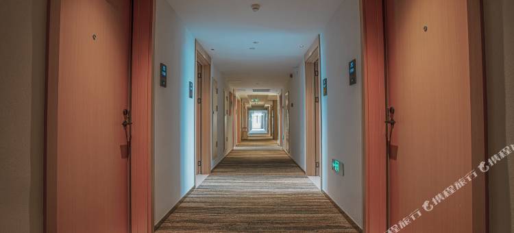 悦兰斯酒店(上饶广丰区天虹月兔广场店)图片