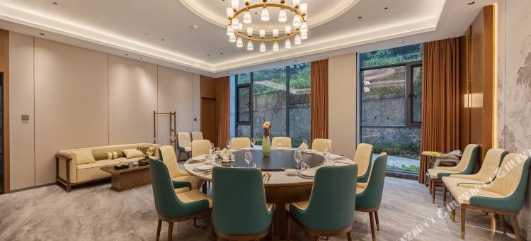 明都花開半朵温泉度假酒店图片