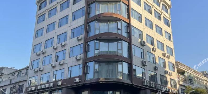 艺龙安云酒店(玉山三清广场店)图片