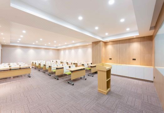 HanTing Premium Hotel (Dalian Gaoxin Wanda Plaza) Hotel Overview