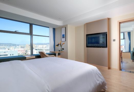 Vienna International Hotel (Kunming Dianchi Haiyuan Fortune Center) Hotel Overview